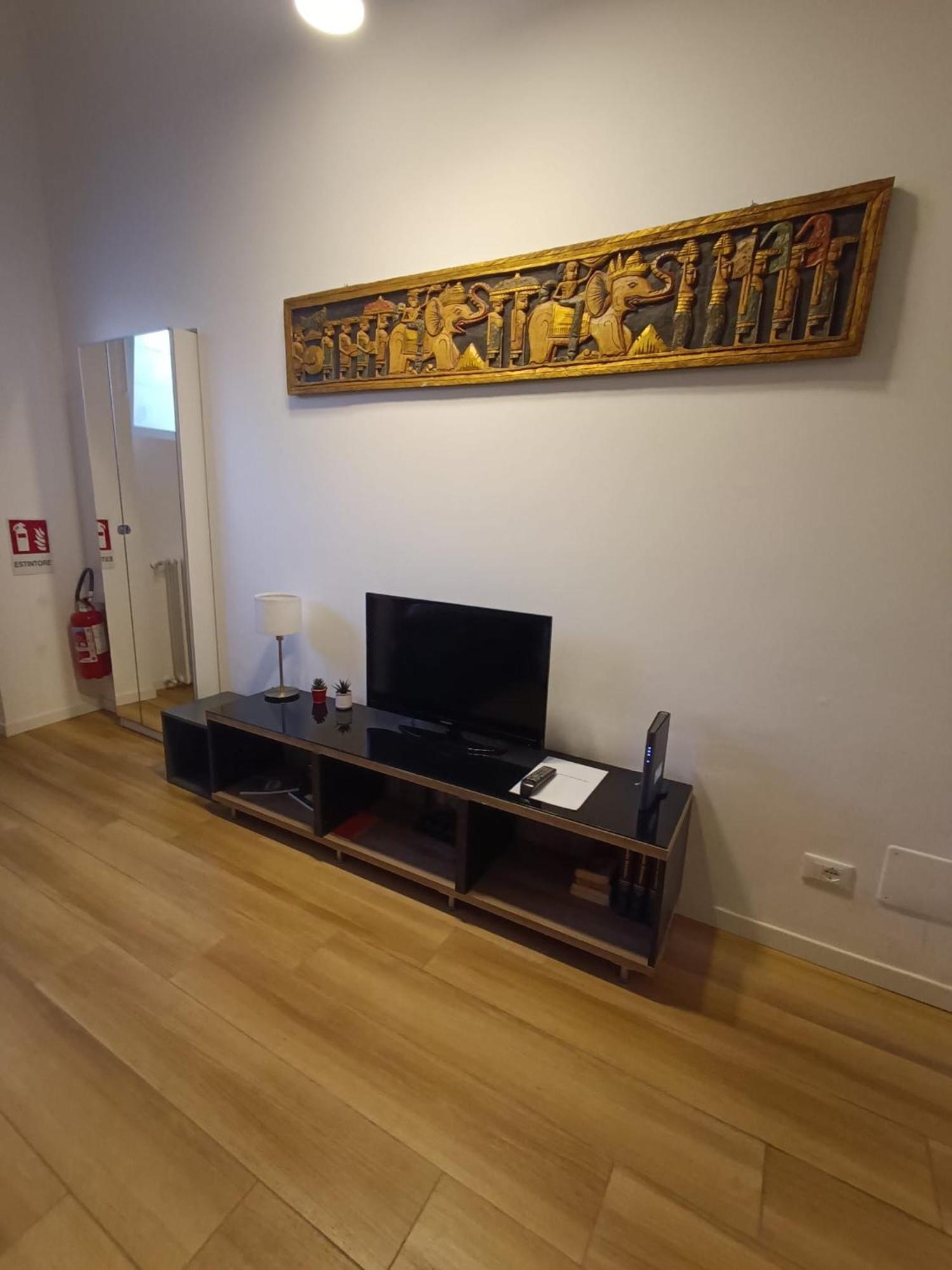 Guest House Sansiro Fiera Milano Eksteriør billede